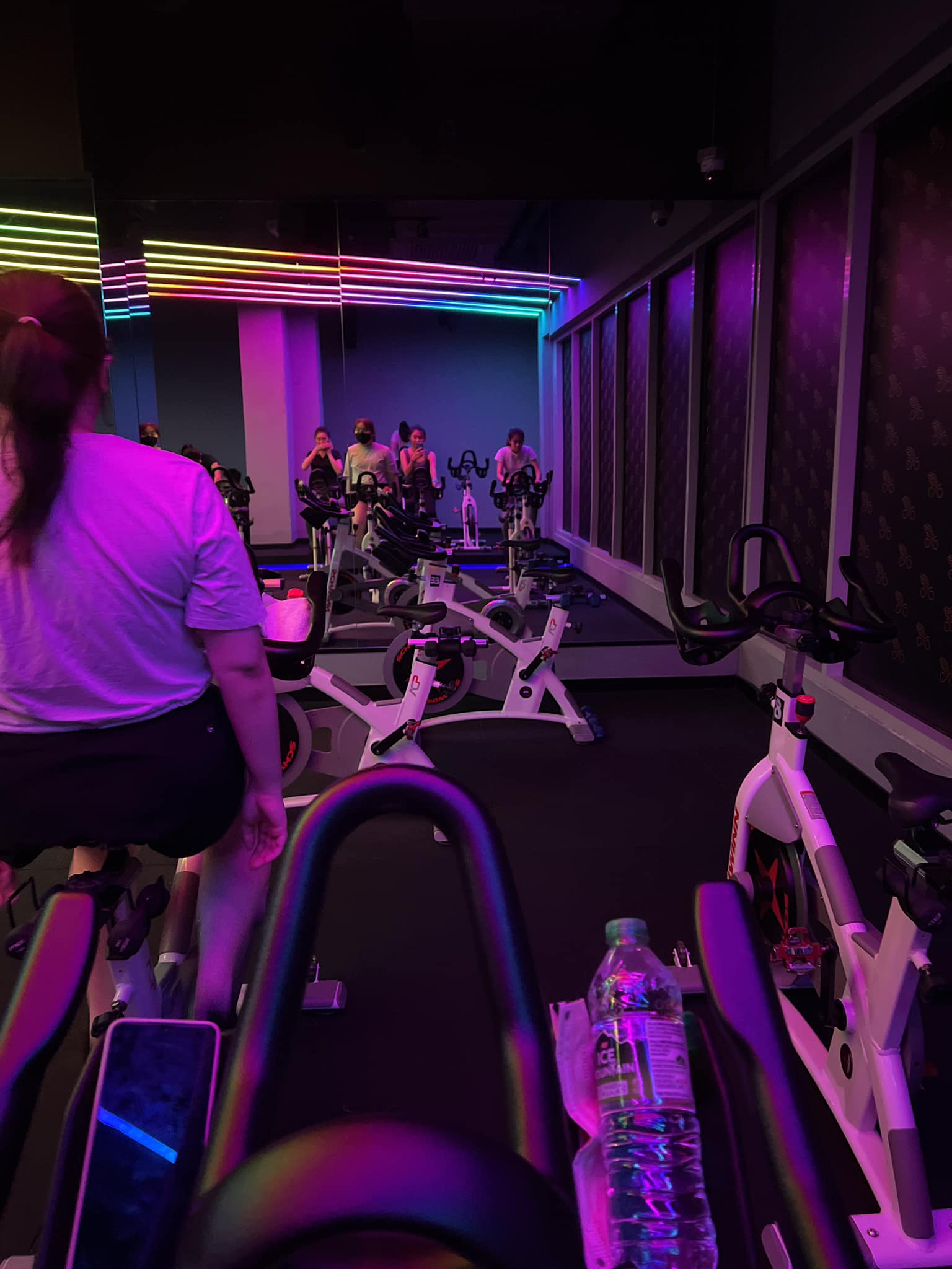 Woman lands herself in the hospital for six days after attending her first flycycle class | weirdkaya