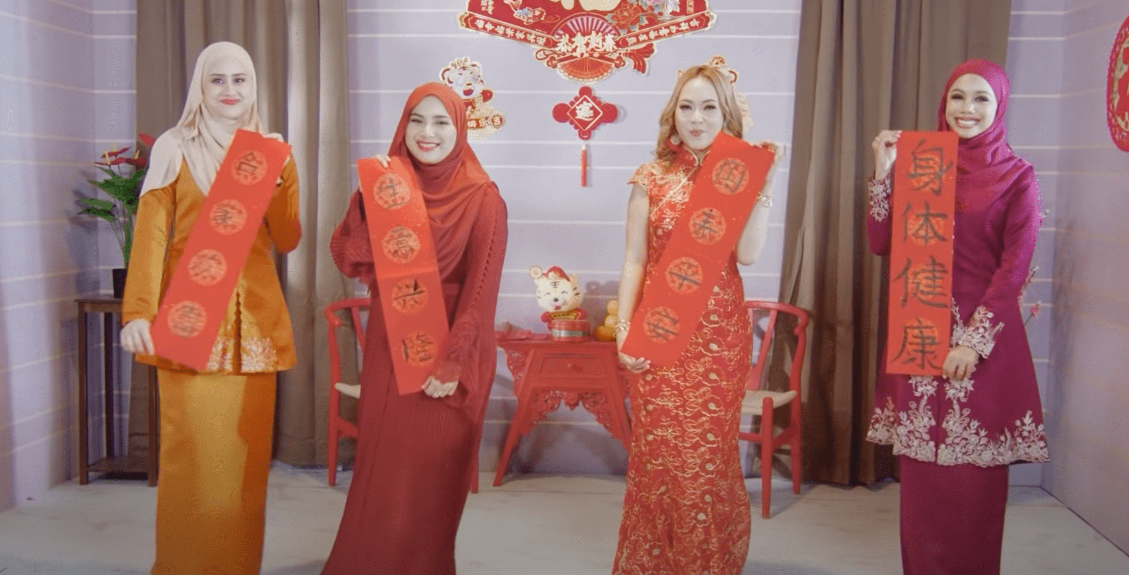 Malay cny-themed song 'dong dong qiang' praised for promoting multiculturalism | weirdkaya