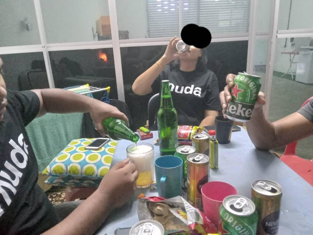 Syed saddiq denies muda misused funds for beer party, gains wide support from netizens | weirdkaya