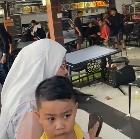 [video] kancil crashes into andalas tomyam store in melaka | weirdkaya