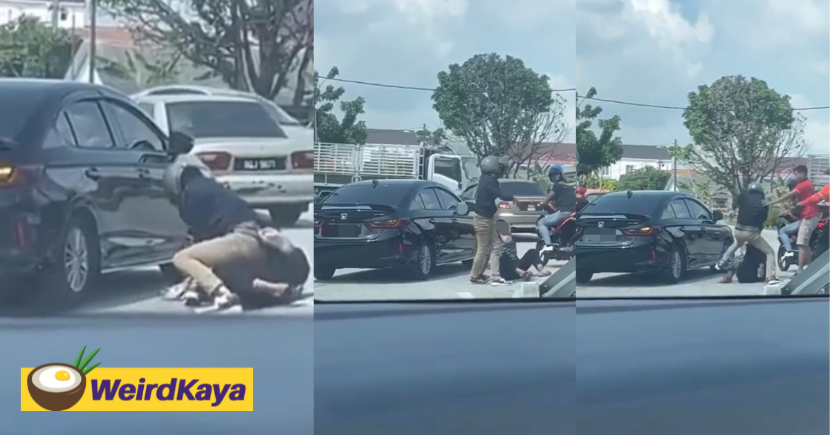  motorcyclist assaults old man in the middle of road at padang jawa | weirdkaya